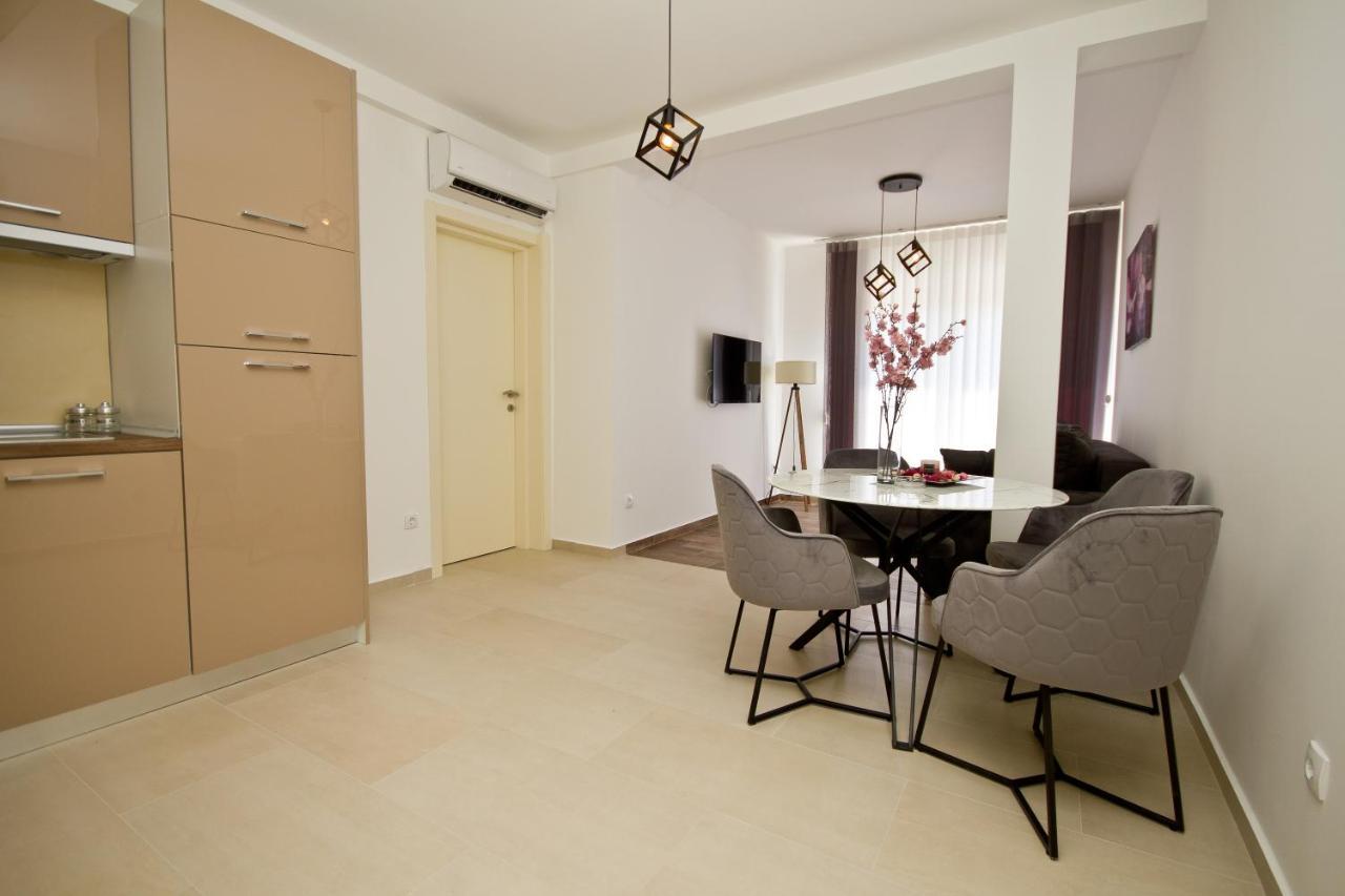 Igman Apartments Tivat Luaran gambar