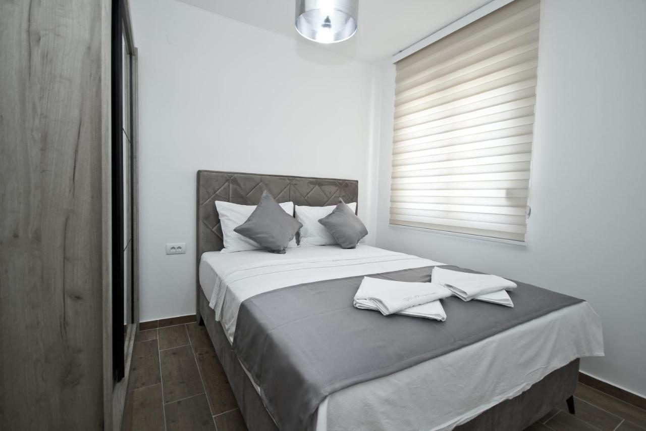 Igman Apartments Tivat Luaran gambar