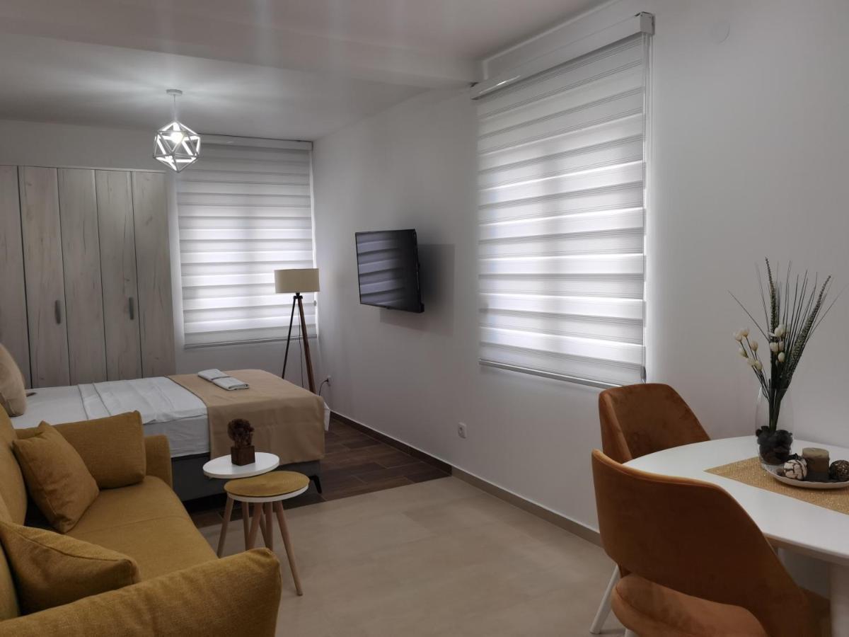 Igman Apartments Tivat Luaran gambar