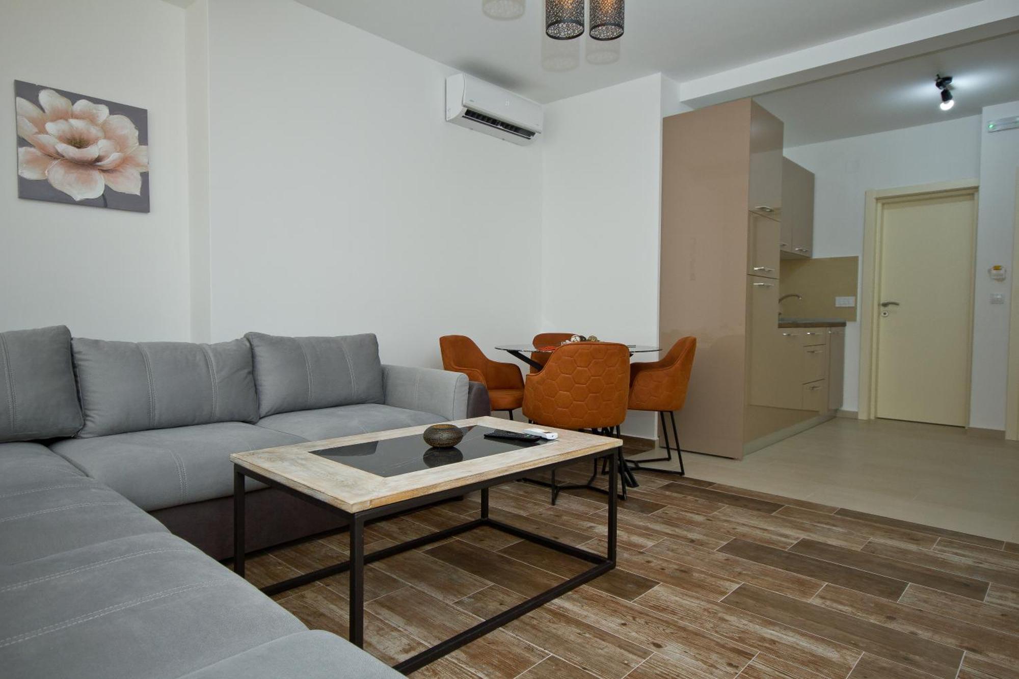 Igman Apartments Tivat Bilik gambar