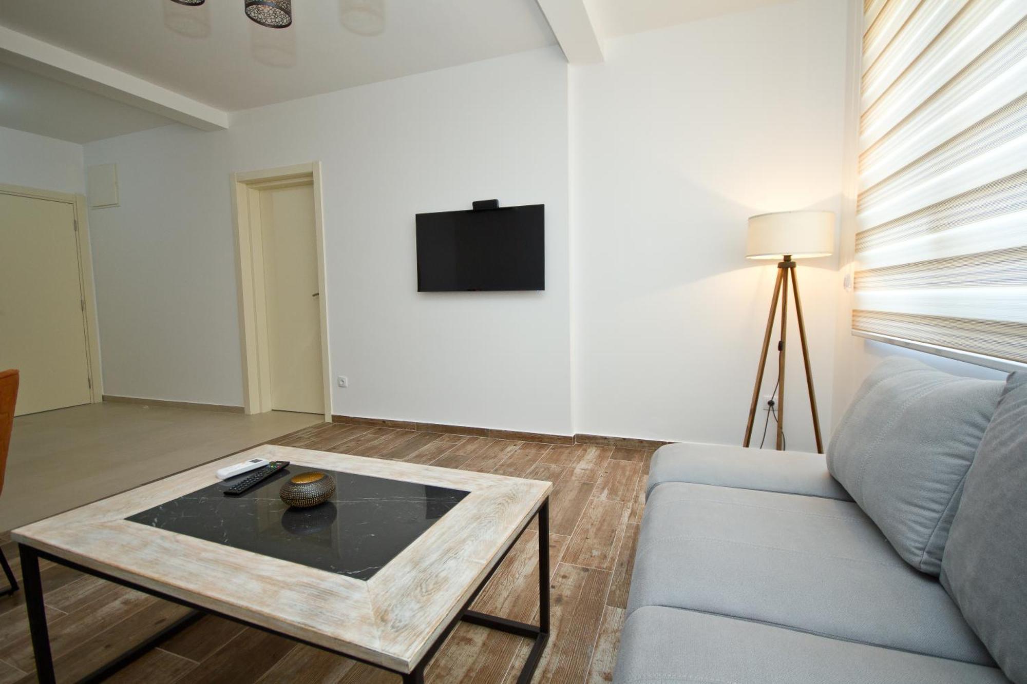 Igman Apartments Tivat Bilik gambar